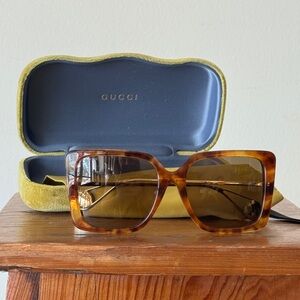Gucci Brown Tortoiseshell Sunglasses